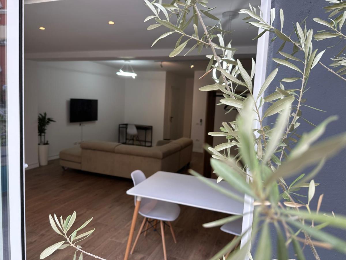Scandinavian Apartments Al Tiranë Ngoại thất bức ảnh