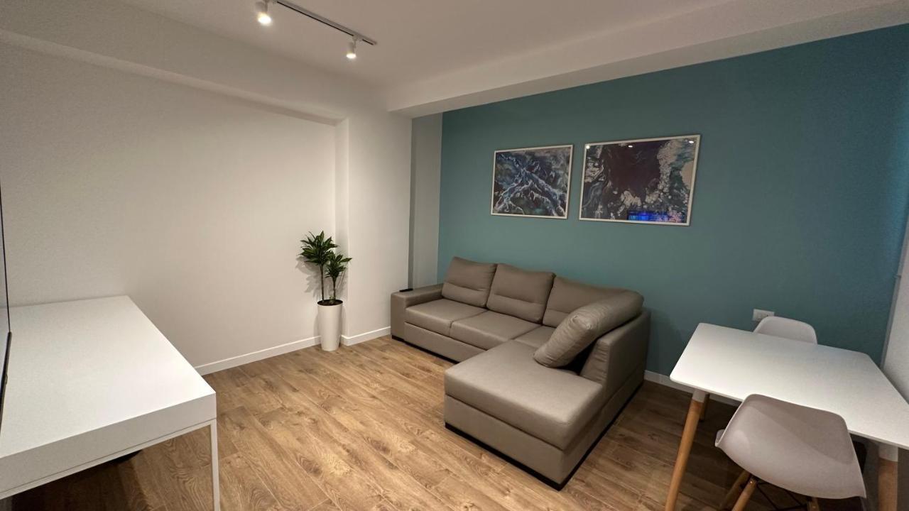 Scandinavian Apartments Al Tiranë Ngoại thất bức ảnh