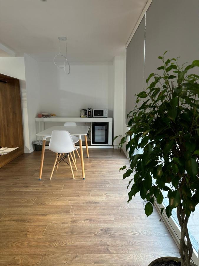 Scandinavian Apartments Al Tiranë Ngoại thất bức ảnh